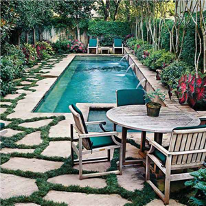 Những thiết kế bể bơi dành riêng cho sân vườn nhỏ